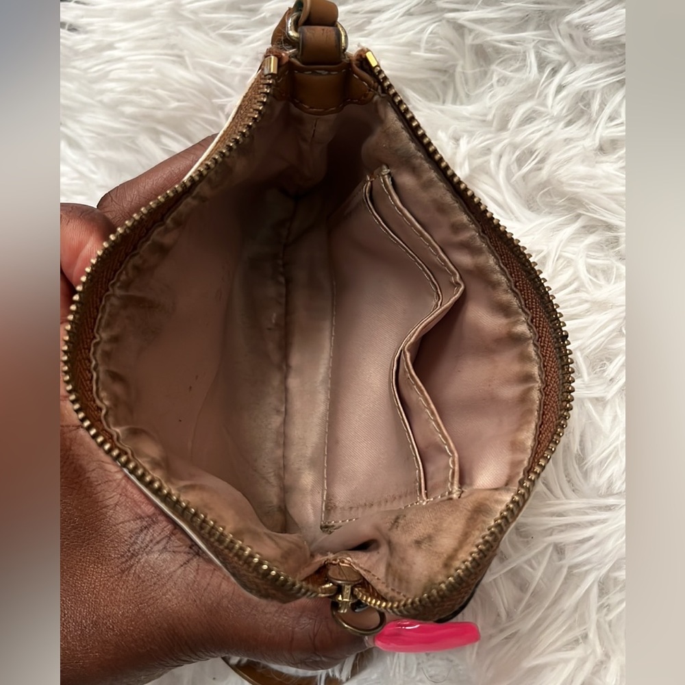 Coach monogram wristlet - Picture 3 of 3